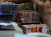 Rupiah Diprediksi Berfluktuasi Saat Pasar Menanti Data Ekonomi AS